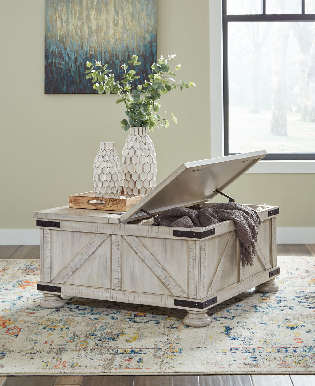 Carynhurst - Cocktail Table with Storage - Whitewash