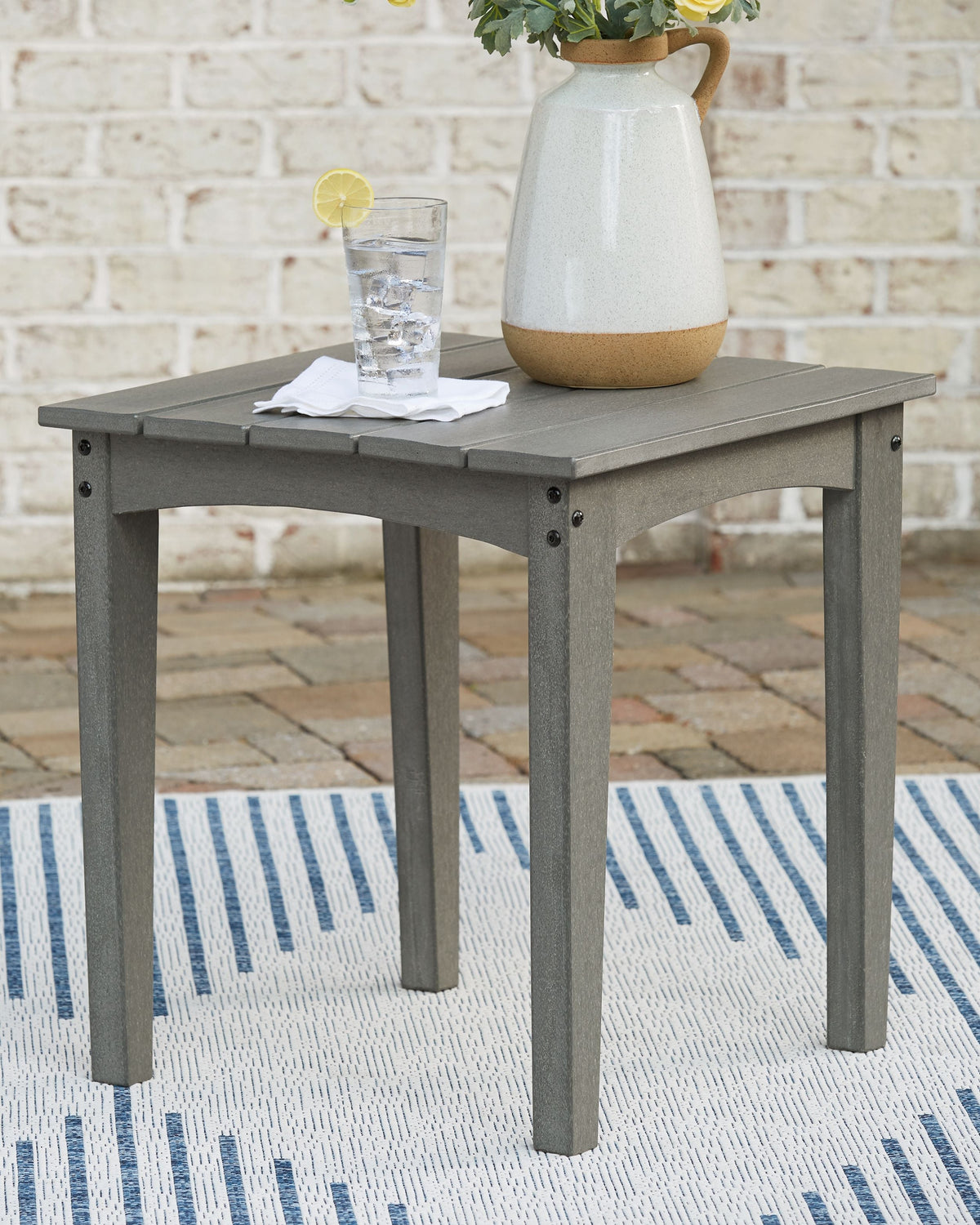 Visola - Square End Table - Gray