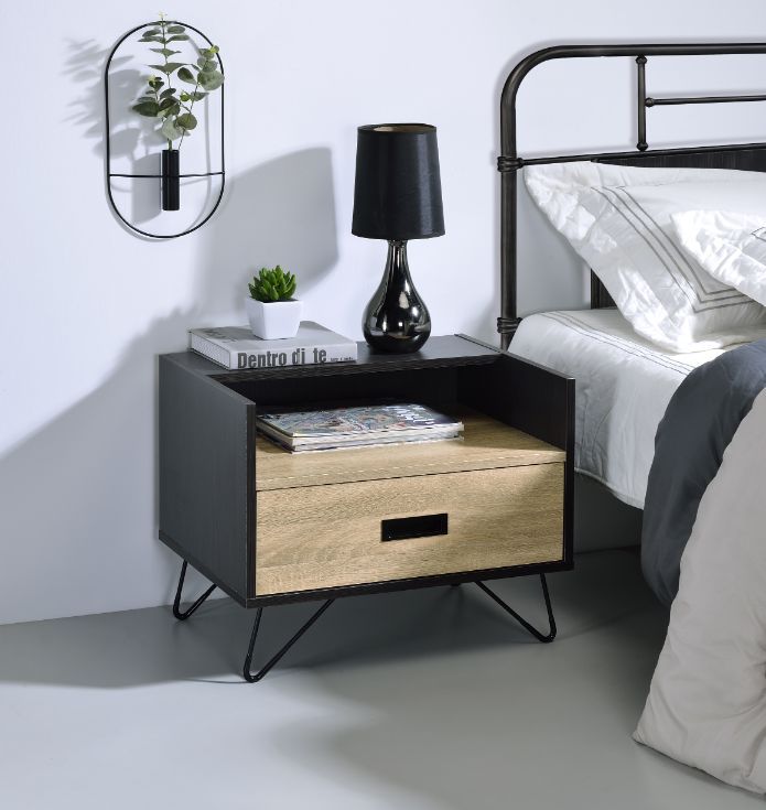 Melkree - Accent Table - Oak & Black